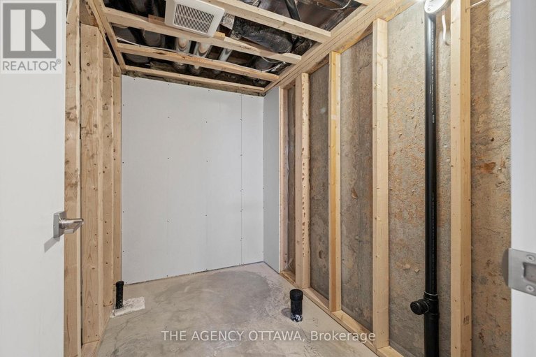 29454597/267-apricot-street/riverside-south/ottawa/ontario/K1X0K1_37