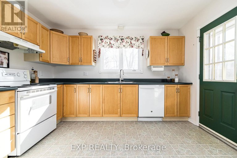 29369419/161-north-cote-drive/beckwith-twp/beckwith/ontario/K7C0C4_17