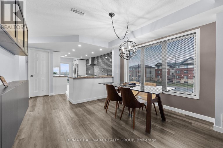 29622541/12-lakepointe-drive/avalon-east/ottawa/ontario/K4A5E3_19