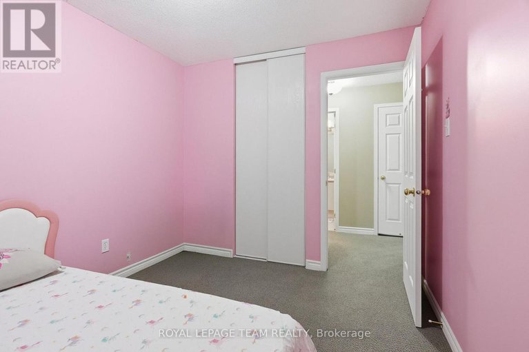 29219966/108-3265-st-joseph-boulevard/bilberry-creekqueenswood-heights/ottawa/ontario/K1E3Y2_18