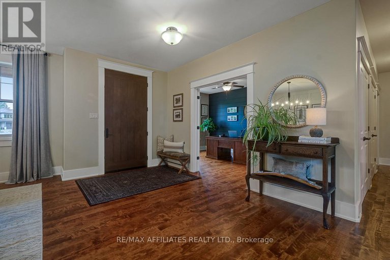 28778055/111-ironstone-court/remainder-of-stittsville-area/ottawa/ontario/K2S0L4_6