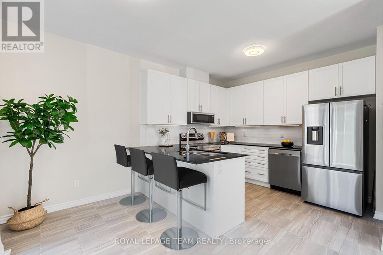 28943826/743-vennecy-terrace/orleans-village/ottawa/ontario/K1W0M8_10