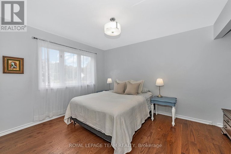 28507546/1536-sherruby-way/rural-kanata-central/ottawa/ontario/K2W1A9_28