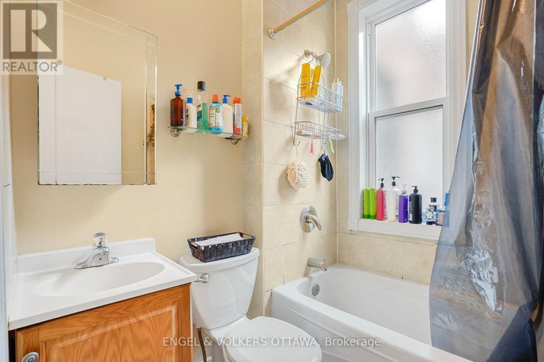 29686095/293-somerset-street-e/sandy-hill/ottawa/ontario/K1N6V9_21