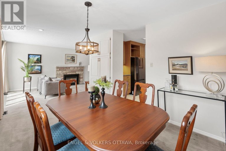 29579181/2125-valley-drive/elmvale-acresurbandale/ottawa/ontario/K1G2P6_10