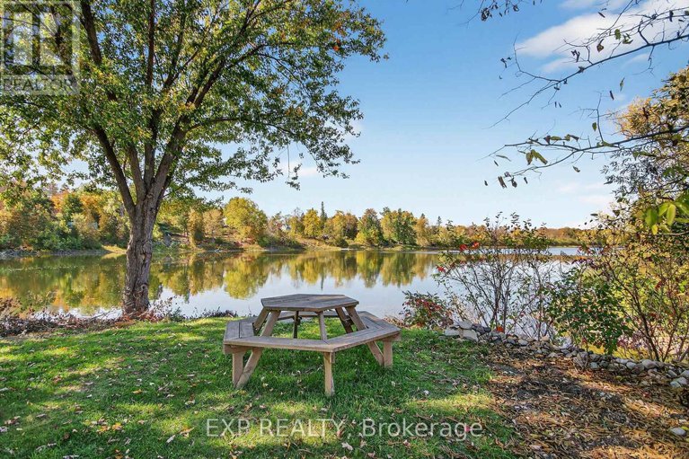 28930932/408-1-rosamond-street-e/almonte/mississippi-mills/ontario/K0A1A0_42