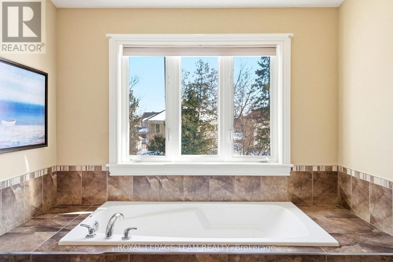 29451261/1196-old-carp-road/morgans-grantsouth-march/ottawa/ontario/K2W0H0_25