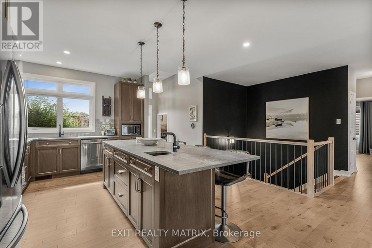 28738549/482-central-park-boulevard/village-of-russell/russell/ontario/K4R0C7_7