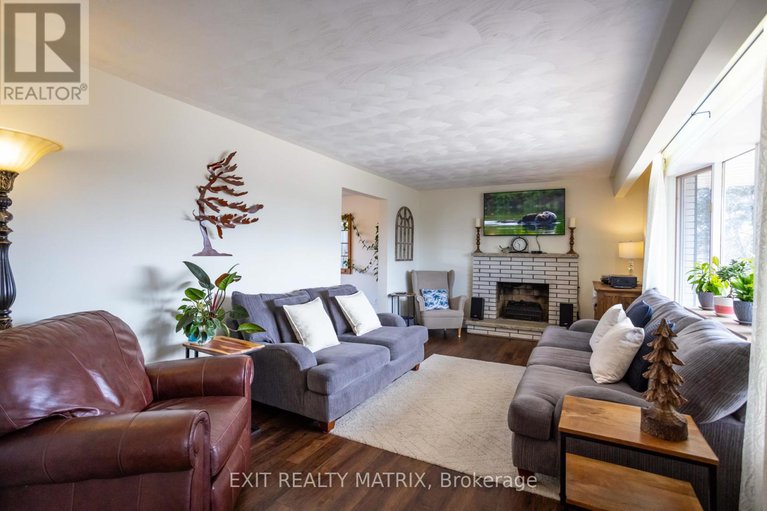 29346168/209-queen-street-w/chesterville/north-dundas/ontario/K0C1H0_4