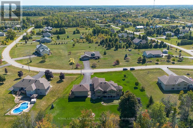 29453624/263-georgina-street/drummond-n-elmsley-drummond-twp/drummondnorth-elmsley/ontario/K7H3C9_46