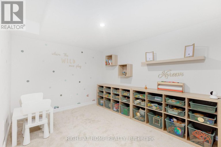 29282719/65-esban-drive/blossom-parkkemp-parkfindlay-creek/ottawa/ontario/K1X0H3_33