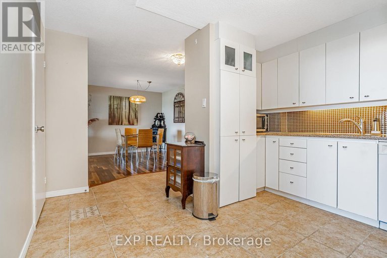 28554311/1301-415-greenview-avenue/britannia/ottawa/ontario/K2B8G5_13