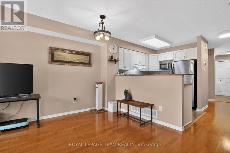 29582618/255-deercroft-avenue/longfields/ottawa/ontario/K2J5J9_9