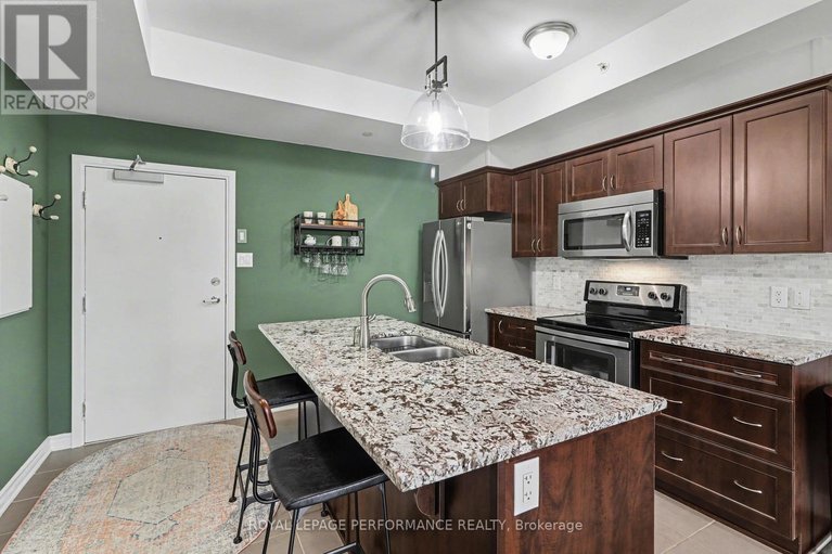 29628514/403-120-montblanc-private/convent-glen-north/ottawa/ontario/K1C0B1_5