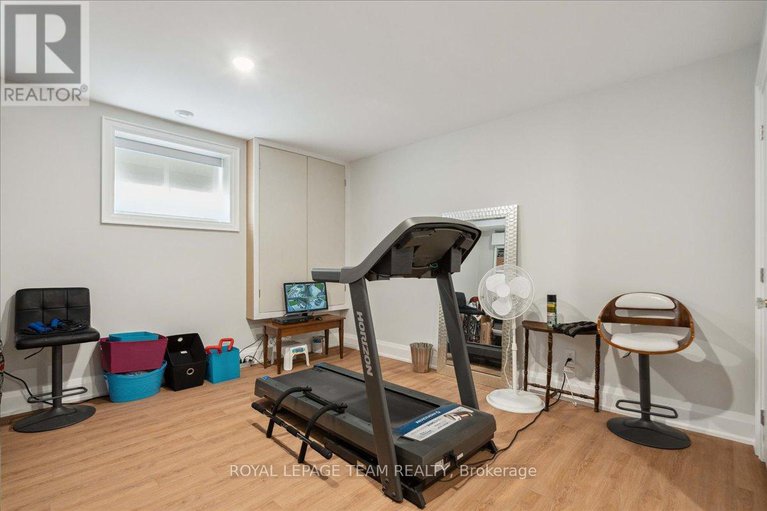 28831579/506-piccadilly-avenue/ottawa-west/ottawa/ontario/K1Y0H8_42