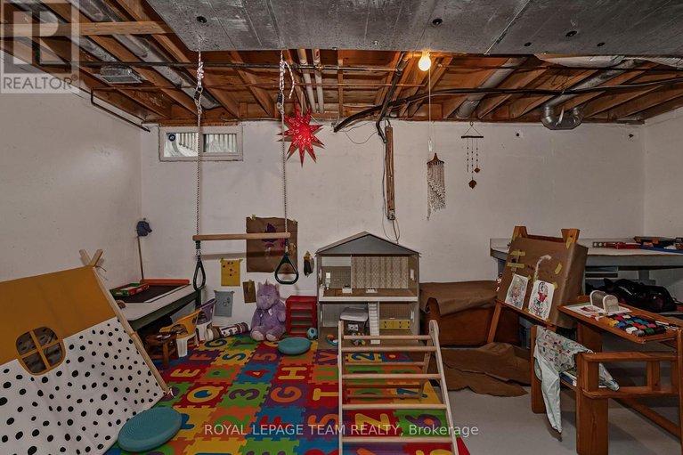 29142159/1095-ambleside-drive/woodroffe/ottawa/ontario/K2B8E2_30