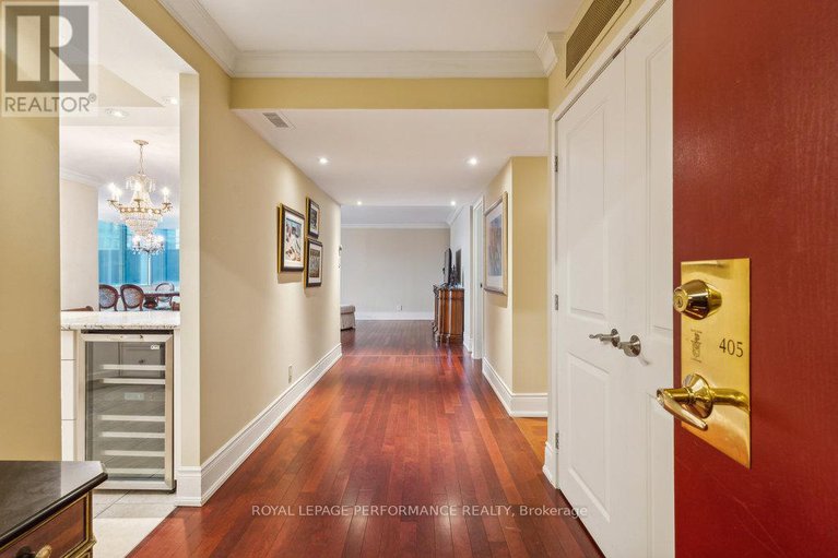 28332699/405-160-george-street/lower-townbyward-market/ottawa/ontario/K1N9M2_5