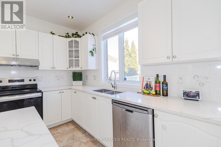 29433002/122-springton-crescent/strandherd/ottawa/ontario/K2J0V9_20