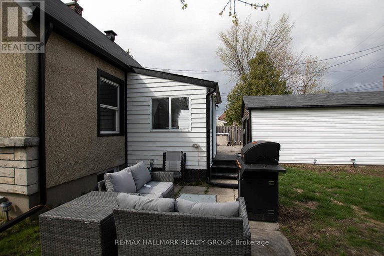 29381015/929-merivale-road/carlington/ottawa/ontario/K1Z5Z7_30