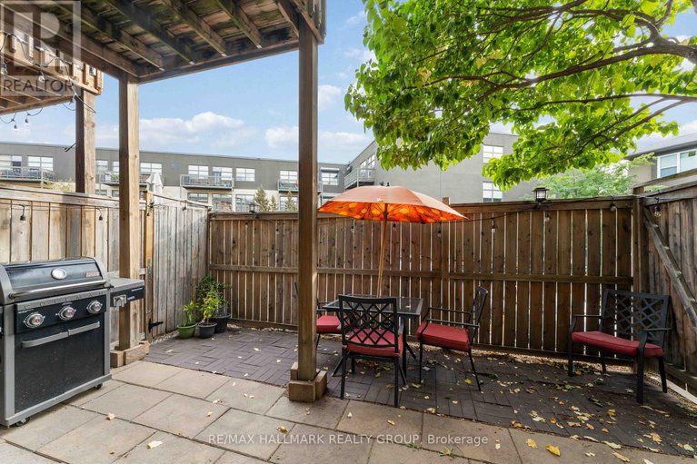 28873481/330-boudreau-street/vanier/ottawa/ontario/K1L0A7_32