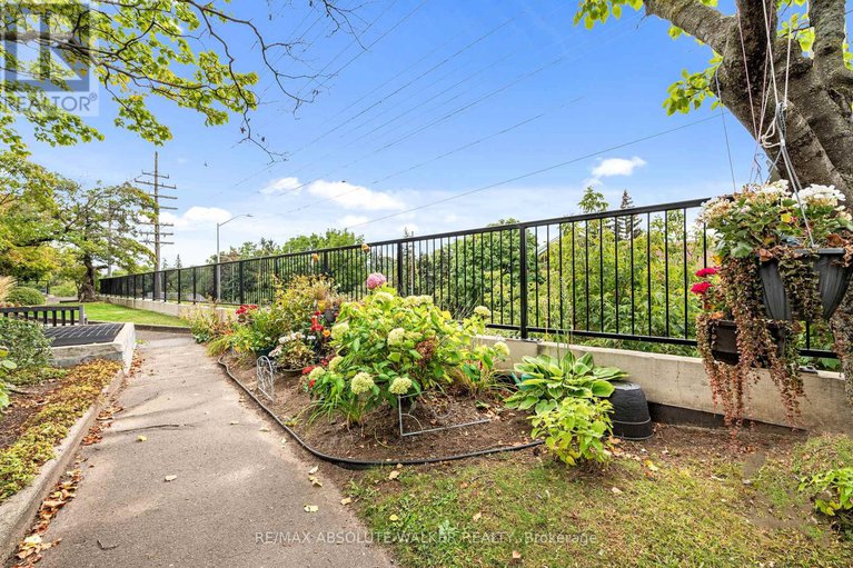 28617680/1606-158c-mcarthur-avenue/vanier/ottawa/ontario/K1L8E7_26