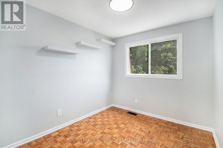 28906106/913j-elmsmere-road/beacon-hill-south/ottawa/ontario/K1J8G4_15