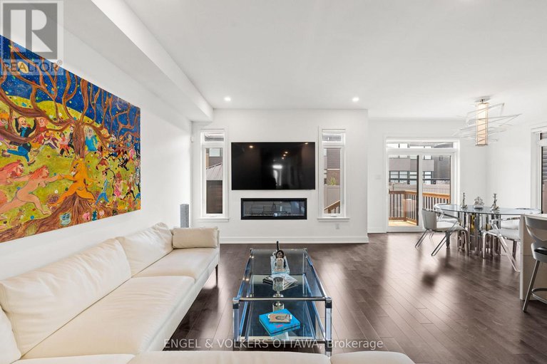 29090906/1047-hydrangea-avenue/riverside-southgloucester-glen/ottawa/ontario/K4M0L5_7