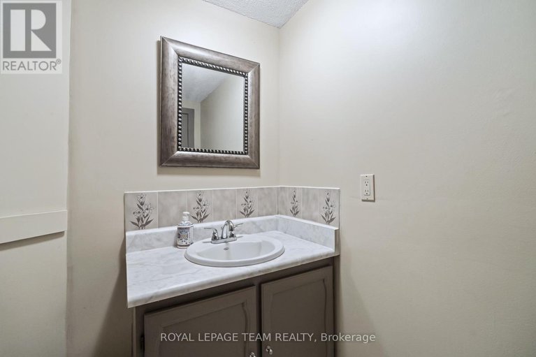28925100/7268-harnett-road/rideau-twp-s-of-reg-rd-6-w-of-mccordick-rd/ottawa/ontario/K0A2T0_20