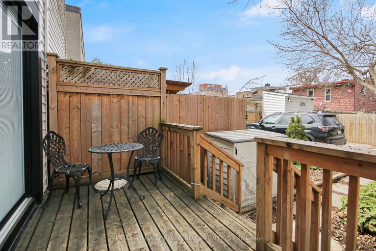 28220496/239-york-street/lower-town/ottawa/ontario/K1N5T9_49