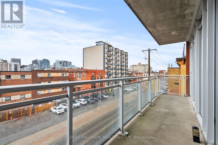29606023/332-354-gladstone-avenue/ottawa-centre/ottawa/ontario/K2P0R4_17