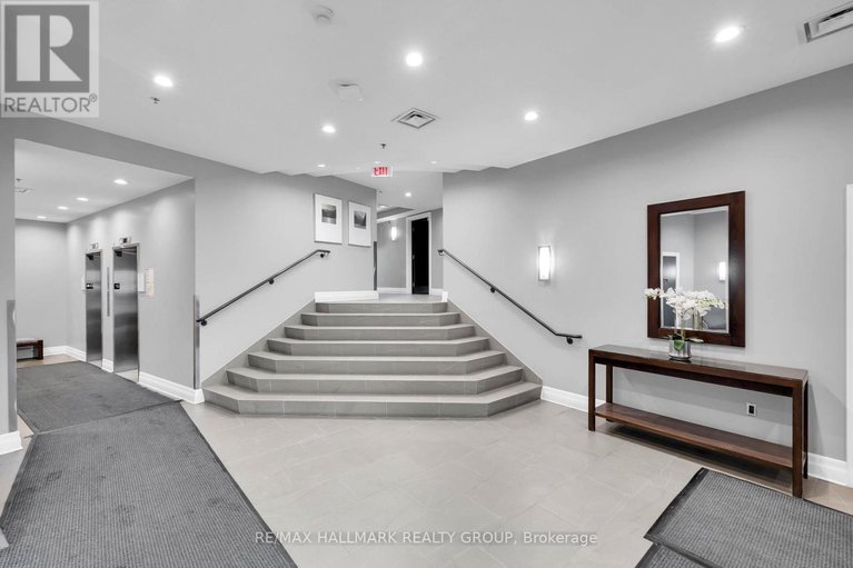 29620536/705-420-berkley-avenue/westboro-west/ottawa/ontario/K2A4H5_4