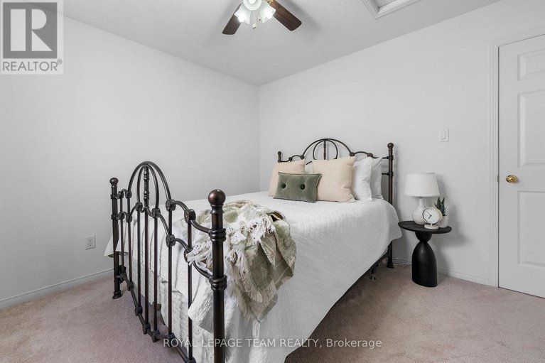 29346169/13-melville-road/arnprior/arnprior/ontario/K7S3Z8_29