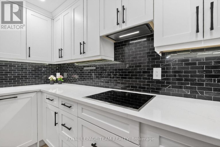 29620062/2012-515-st-laurent-boulevard/viscount-alexander-park/ottawa/ontario/K1L3X5_11