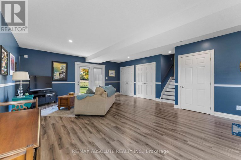 28394823/151-duncan-drive/mcnabbraeside-twps/mcnabbraeside/ontario/K7S0E1_27