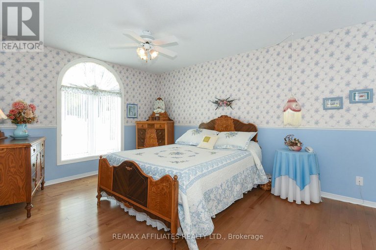 28299464/340-wilson-road/clarencerockland-twp/clarence-rockland/ontario/K4K1K7_17
