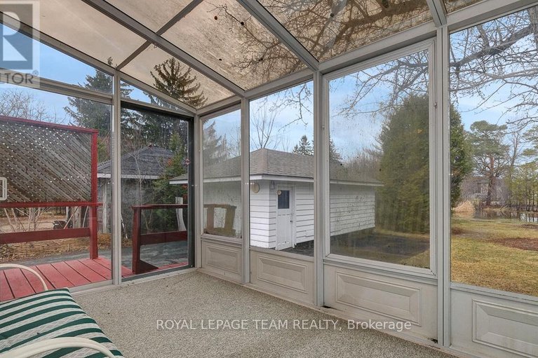 29605517/1107-falaise-road/borden-farmstewart-farmcarleton-heightsparkwood-hills/ottawa/ontario/K2E6R1_24