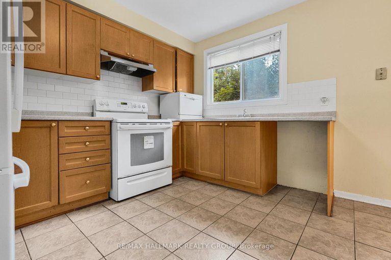 28600771/2666-regina-street/britannia/ottawa/ontario/K2B6X8_13
