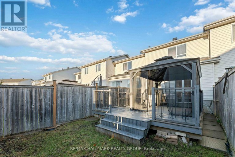 29024114/1072-brasseur-crescent/fallingbrookgardenway-south/ottawa/ontario/K4A5A1_42