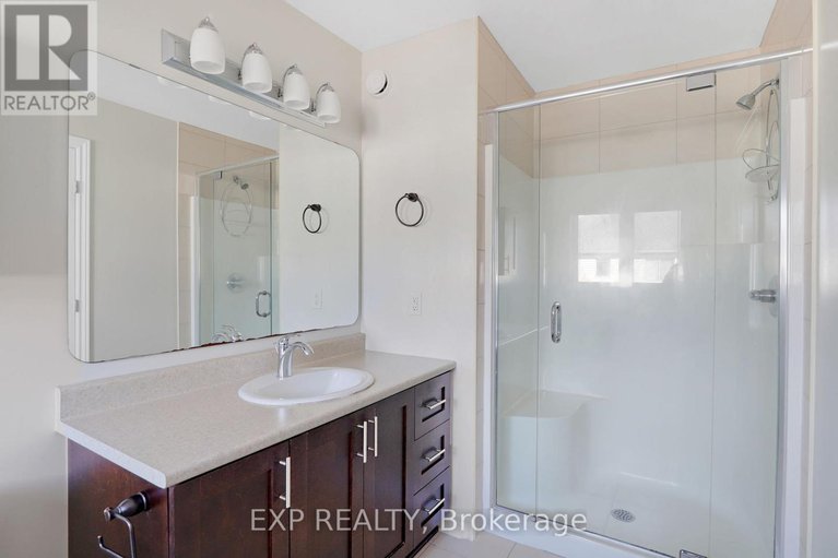 28984238/618-moorpark-avenue-n/emerald-meadowstrailwest/ottawa/ontario/K2M0B6_38