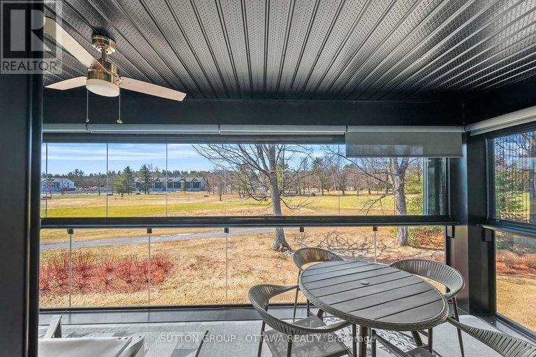 29586662/294-308-masters-lane/town-of-rockland/clarence-rockland/ontario/N1A2W1_32