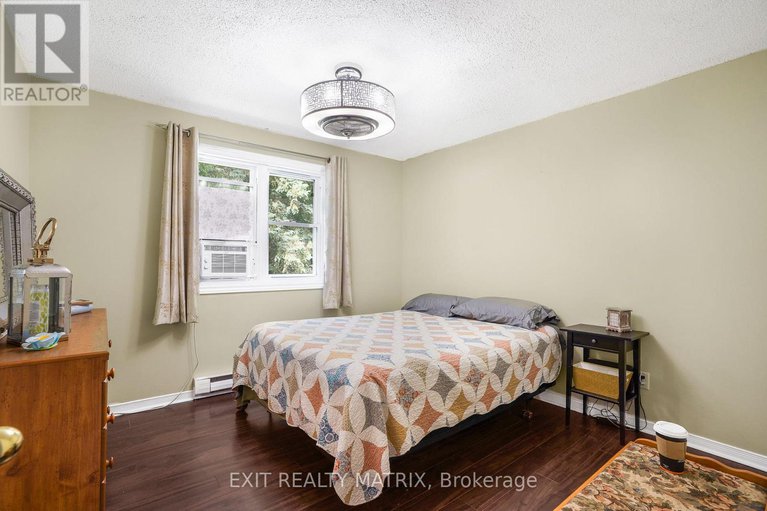 28587958/17-casselman-street/finch/north-stormont/ontario/K0C1K0_13