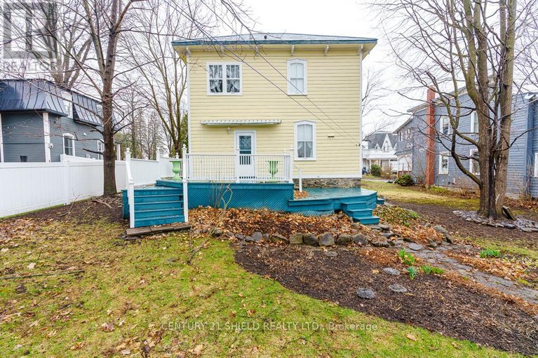 29622783/48-st-george-street-e/alexandria/north-glengarry/ontario/K0C1A0_5