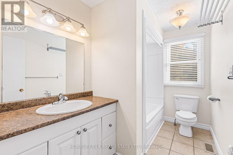 29392400/834-south-gower-drive/north-grenville-twp-kemptville-east/north-grenville/ontario/K0G1J0_12