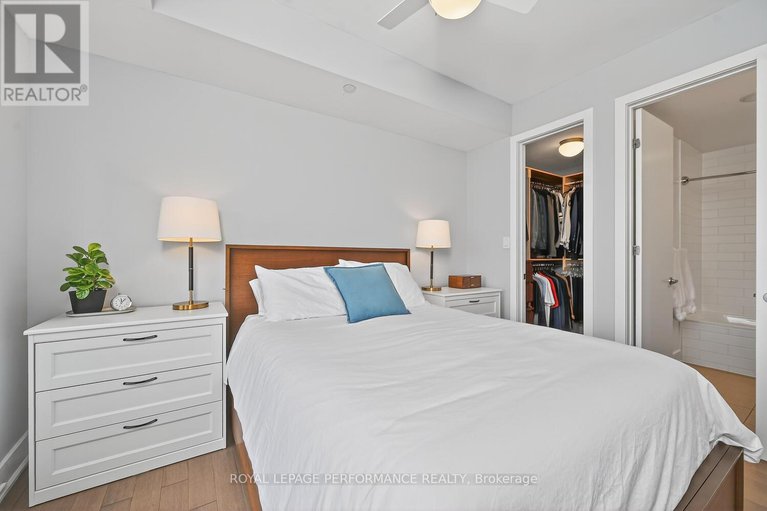 29292730/801-100-champagne-avenue-s/west-centre-town/ottawa/ontario/K1S4P4_17