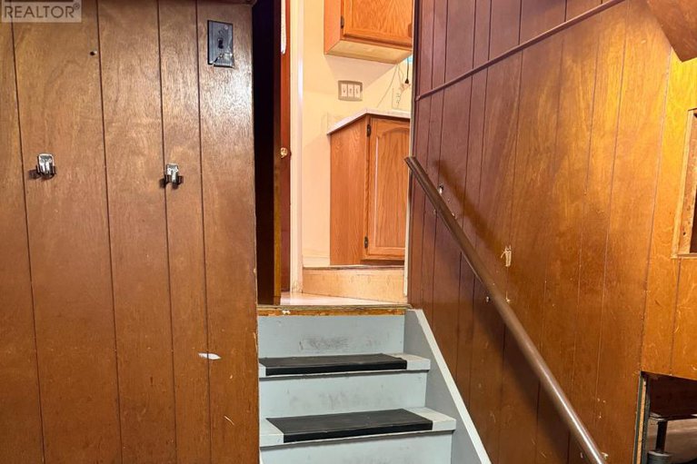 29085138/2527-needham-crescent/brookfield-gardens/ottawa/ontario/K1V6K1_26