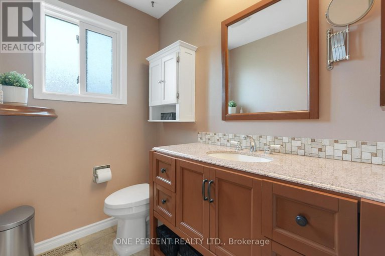 28549707/6585-6585-bilberry-drive/convent-glen-north/ottawa/ontario/K1C4N4_33