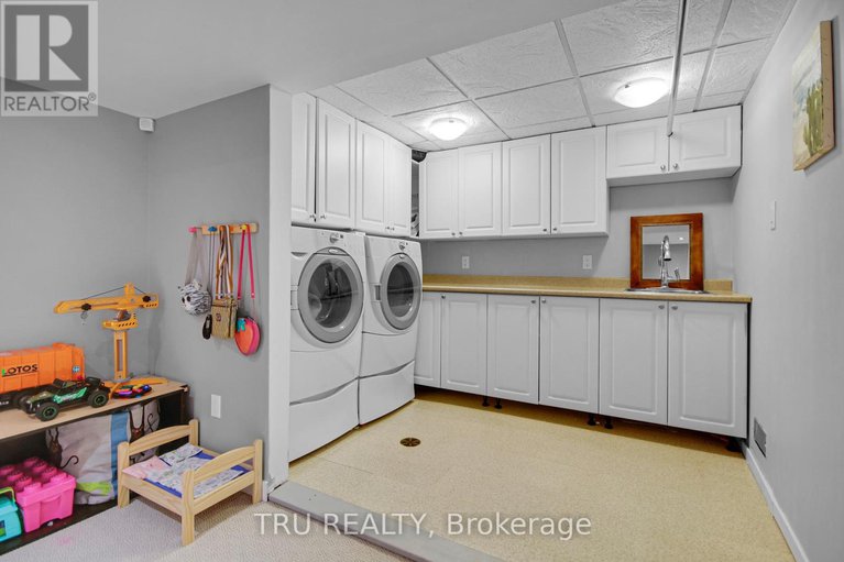 28334651/36-varley-drive/beaverbrook/ottawa/ontario/K2K1G2_44