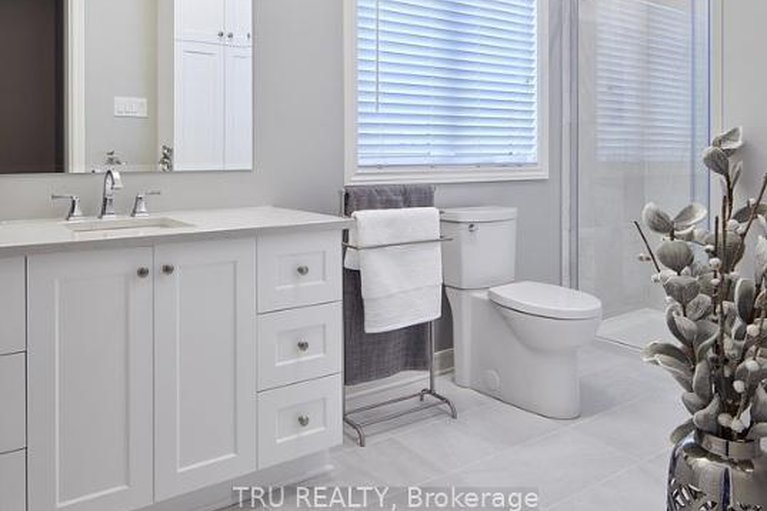 29298216/38-billings-avenue-w/iroquois/south-dundas/ontario/K0E1K0_14