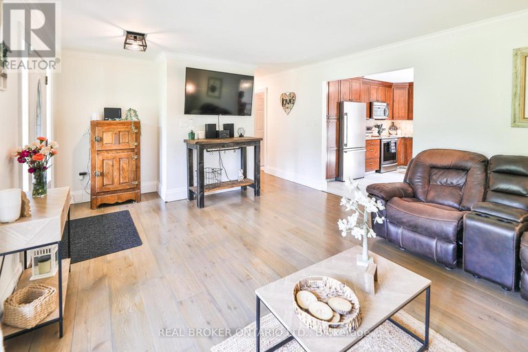 29067289/8-benjamin-lane/north-grenville-twp-kemptville-east/north-grenville/ontario/K0G1J0_8