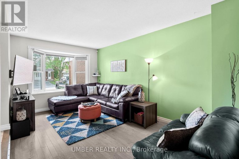 28623557/1130-st-emmanuel-terrace/convent-glen-north/ottawa/ontario/K1C2J7_10